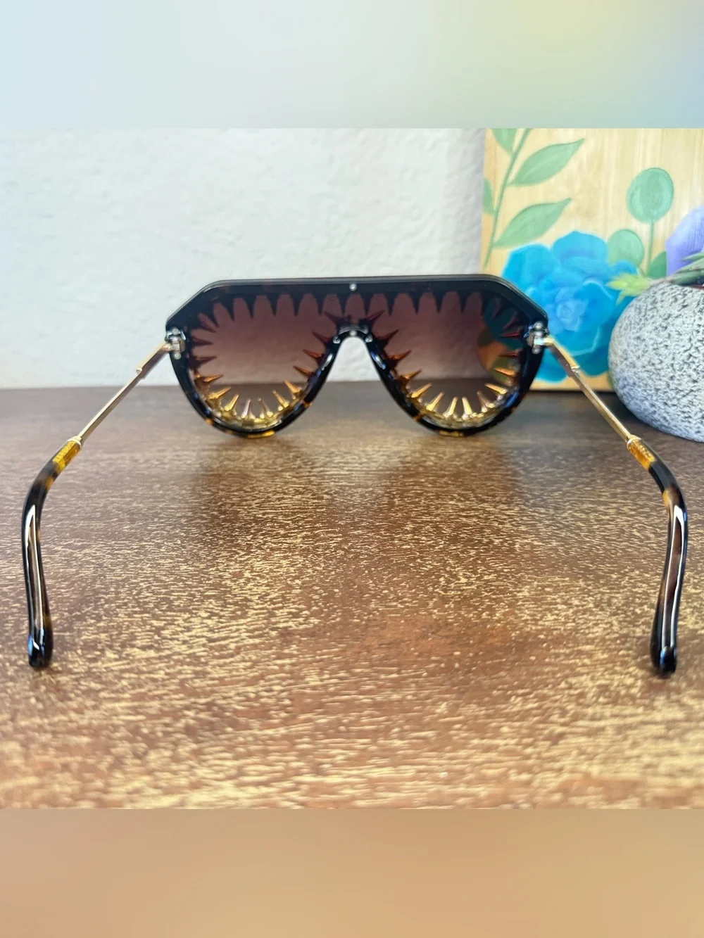 Sunglasses - Rocker Ice Fun Shades - Picture 6 of 16